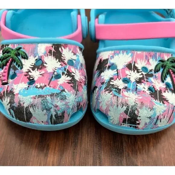 Crocs - Picture 2 of 5